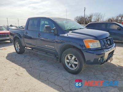 Czwarte zdjęcie samochodu z boku: 2011 NISSAN TITAN SV VIN:1N6AA0EC6BN320107 - miniatura