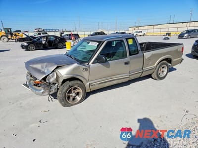 2003 CHEVROLET S TRUCK S10 1GCCS19H338232958 - główne zdjęcie licytacji z USA - miniatura