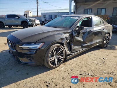 2021 VOLVO S60 T8 RECHARGE R-DESIGN 7JRBR0FZ6MG122994 - główne zdjęcie licytacji z USA - miniatura