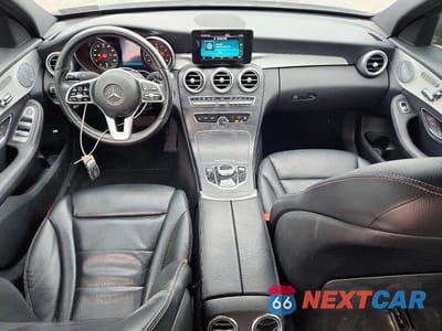 Zdjęcie 8 z 13 samochodu: 2019 MERCEDES-BENZ C 300 4MATIC VIN:55SWF8EB3KU305528 - miniatura