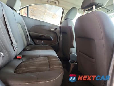 Zdjęcie 10 z 12 samochodu: 2017 CHEVROLET SONIC LT VIN:1G1JD5SH6H4124389 - miniatura