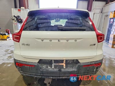 Zdjęcie 6 z 13 samochodu: 2025 VOLVO XC40 PLUS VIN:YV4L12UC5S2537333 - miniatura