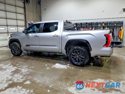 Drugie zdjęcie samochodu z przodu: 2025 TOYOTA TUNDRA PLATINUM VIN:5TFNA5DB3SX321407 - miniatura