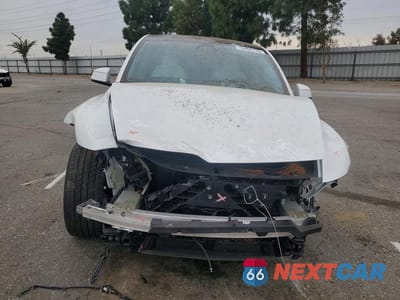 Piąte zdjęcie samochodu w środku: 2026 TESLA MODEL Y VIN:7SAYGDEE8TF365626 - miniatura