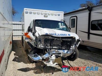 Czwarte zdjęcie samochodu z boku: 2022 FORD ECONOLINE - AMBULANCE VIN:1FDXE4FN3NDC07228 - miniatura