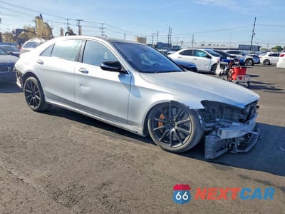 Czwarte zdjęcie samochodu z boku: 2018 MERCEDES-BENZ S 63 AMG 4MATIC VIN:WDDUG8JB1JA417270 - miniatura