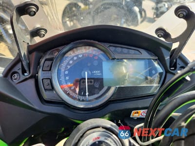 Zdjęcie 7 z 9 samochodu: 2015 KAWASAKI ZX1000 M VIN:JKAZXCM16FA005546 - miniatura