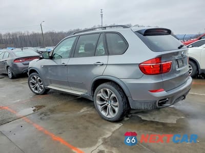 Drugie zdjęcie samochodu z przodu: 2011 BMW X5 XDRIVE50I VIN:5UXZV8C58BL420569 - miniatura