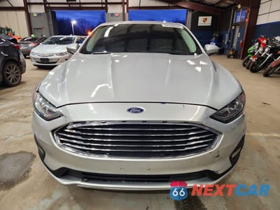 Piąte zdjęcie samochodu w środku: 2019 FORD FUSION SE VIN:3FA6P0HD0KR126459 - miniatura