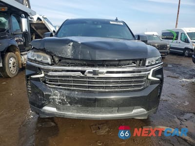 Piąte zdjęcie samochodu w środku: 2022 CHEVROLET SUBURBAN K1500 LT VIN:1GNSKCKD3NR113505 - miniatura
