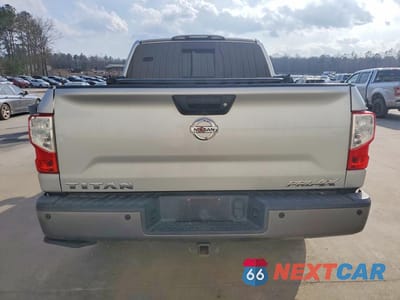 Zdjęcie 6 z 12 samochodu: 2019 NISSAN TITAN SV VIN:1N6AA1E58KN502270 - miniatura