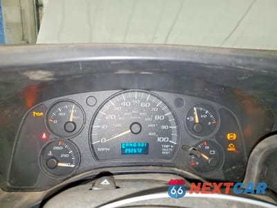 Zdjęcie 9 z 13 samochodu: 2007 CHEVROLET EXPRESS 1500 DELIVERY VAN VIN:1GCFG15Z671209234 - miniatura