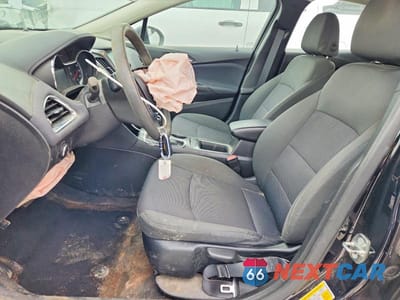 Zdjęcie 7 z 11 samochodu: 2018 CHEVROLET CRUZE LT VIN:1G1BE5SM6J7109345 - miniatura