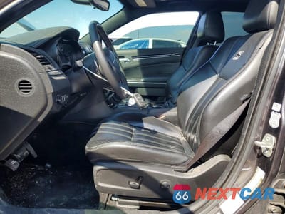 Zdjęcie 7 z 12 samochodu: 2023 CHRYSLER 300 S VIN:2C3CCABGXPH585216 - miniatura