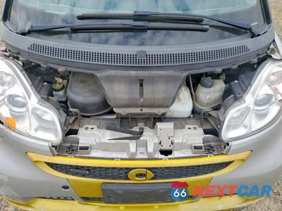 Zdjęcie 11 z 12 samochodu: 2013 SMART FORTWO PURE VIN:WMEEJ3BA6DK633916 - miniatura