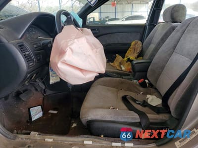 Zdjęcie 7 z 11 samochodu: 1996 NISSAN MAXIMA GLE VIN:JN1CA21D2XT206777 - miniatura