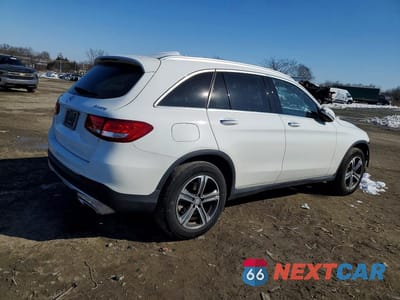 Trzecie zdjęcie samochodu z tyłu: 2016 MERCEDES-BENZ GLC 300 4MATIC VIN:WDC0G4KB7GF031510 - miniatura