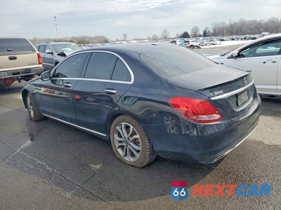 Drugie zdjęcie samochodu z przodu: 2018 MERCEDES-BENZ C 300 4MATIC VIN:55SWF4KB8JU253986 - miniatura