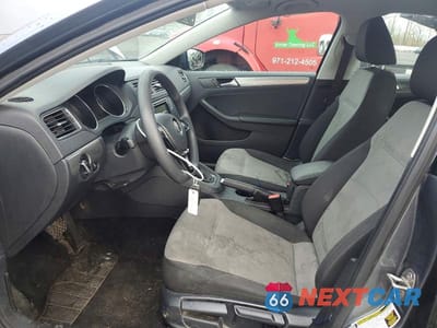 Zdjęcie 7 z 12 samochodu: 2018 VOLKSWAGEN JETTA S VIN:3VW2B7AJ2JM260558 - miniatura