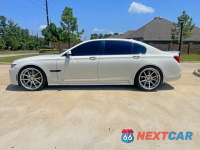 Zdjęcie 12 z 12 samochodu: 2010 BMW 750 LI VIN:WBAKB8C58ACY64395 - miniatura