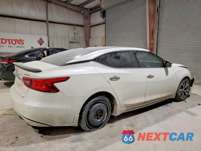 Trzecie zdjęcie samochodu z tyłu: 2018 NISSAN MAXIMA PLATINUM VIN:1N4AA6AP4JC390848 - miniatura
