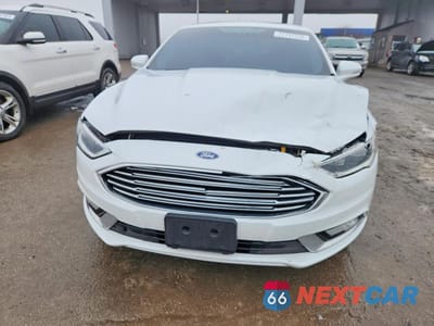 Piąte zdjęcie samochodu w środku: 2017 FORD FUSION SE VIN:3FA6P0T91HR121315 - miniatura