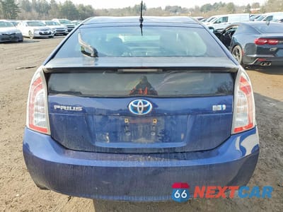Zdjęcie 6 z 12 samochodu: 2013 TOYOTA PRIUS TWO VIN:JTDKN3DU8D1617462 - miniatura