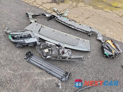 Zdjęcie 13 z 14 samochodu: 2025 LAND ROVER RANGE ROVER SE VIN:SALKP9FU1SA270041 - miniatura
