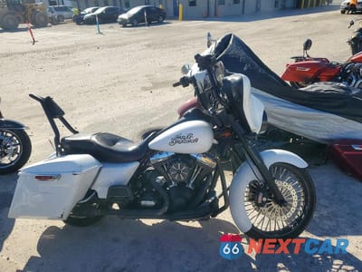 2013 HARLEY-DAVIDSON FLHX STREET GLIDE 1HD1KBM11DB639719 - główne zdjęcie licytacji z USA - miniatura
