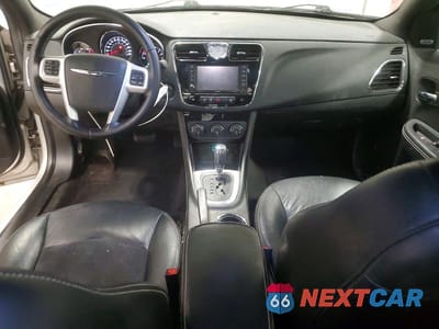 Zdjęcie 8 z 12 samochodu: 2012 CHRYSLER 200 S VIN:1C3CCBHG9CN178129 - miniatura