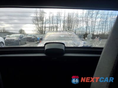 Zdjęcie 10 z 13 samochodu: 2012 SMART FORTWO PURE VIN:WMEEJ3BA7CK577435 - miniatura
