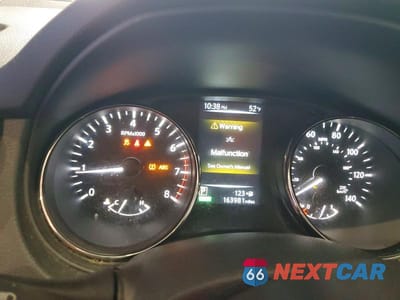 Zdjęcie 9 z 13 samochodu: 2017 NISSAN ROGUE SV VIN:5N1AT2MV5HC888912 - miniatura