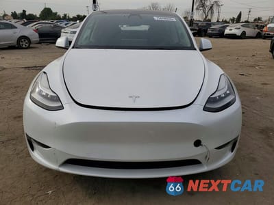 Piąte zdjęcie samochodu w środku: 2022 TESLA MODEL Y VIN:7SAYGDEE5NF433626 - miniatura