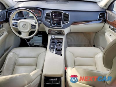 Zdjęcie 8 z 13 samochodu: 2016 VOLVO XC90 T6 AWD T6 MOMENTUM VIN:YV4A22PK7G1053295 - miniatura