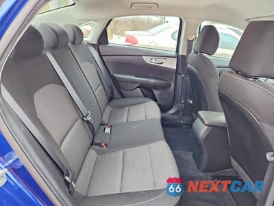 Zdjęcie 10 z 12 samochodu: 2023 KIA FORTE LXS VIN:3KPF24AD5PE572115 - miniatura