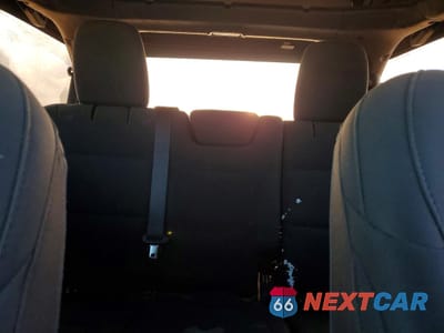 Zdjęcie 10 z 13 samochodu: 2018 JEEP WRANGLER UNLIMITED SPORT VIN:1C4HJXDG2JW274475 - miniatura