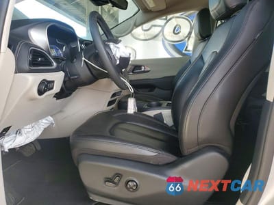Zdjęcie 7 z 14 samochodu: 2024 CHRYSLER PACIFICA HYBRID SELECT VIN:2C4RC1S77RR126924 - miniatura