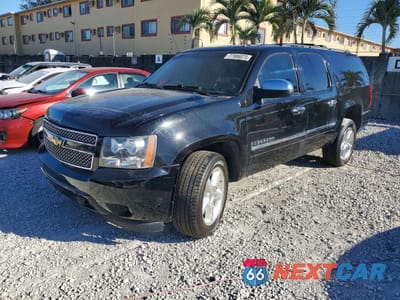 2013 CHEVROLET SUBURBAN K1500 LTZ 1GNSKKE71DR255222 - główne zdjęcie licytacji z USA - miniatura