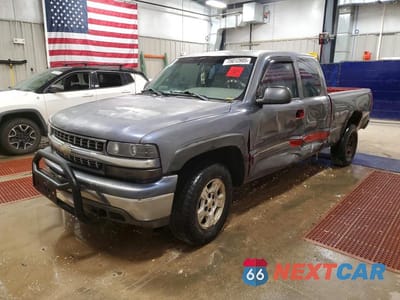 2002 CHEVROLET SILVERADO K1500 1GCEK19T22Z123851 - główne zdjęcie licytacji z USA - miniatura