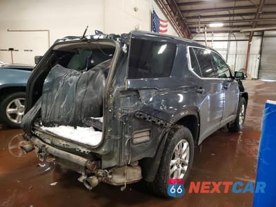 Trzecie zdjęcie samochodu z tyłu: 2020 CHEVROLET TRAVERSE LT VIN:1GNERGKW1LJ138464 - miniatura