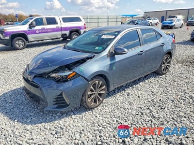 2018 TOYOTA COROLLA SE 5YFBURHE6JP826442 - główne zdjęcie licytacji z USA - miniatura