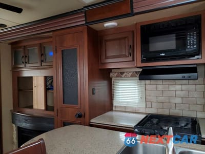 Piąte zdjęcie samochodu w środku: 2015 JAYCO EAGLE 321 VIN:1UJCJ0BS0F1WD0074 - miniatura