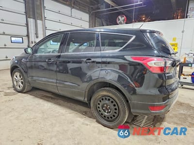 Drugie zdjęcie samochodu z przodu: 2017 FORD ESCAPE SE VIN:1FMCU9GD2HUB15696 - miniatura
