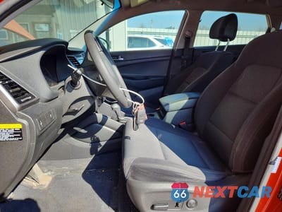 Zdjęcie 7 z 12 samochodu: 2017 HYUNDAI TUCSON SE VIN:KM8J33A44HU506509 - miniatura