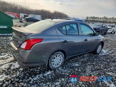 Trzecie zdjęcie samochodu z tyłu: 2016 NISSAN VERSA S VIN:3N1CN7AP7GL831949 - miniatura