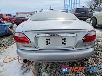 Zdjęcie 6 z 12 samochodu: 2002 JAGUAR XKR VIN:SAJDA41B92PA27511 - miniatura