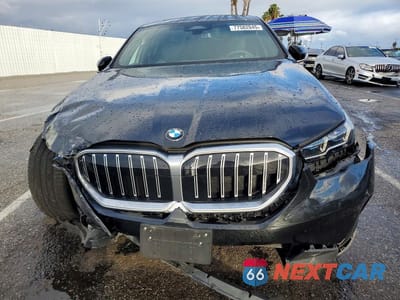 Piąte zdjęcie samochodu w środku: 2025 BMW 530 I VIN:WBA43FJ03SCU16102 - miniatura