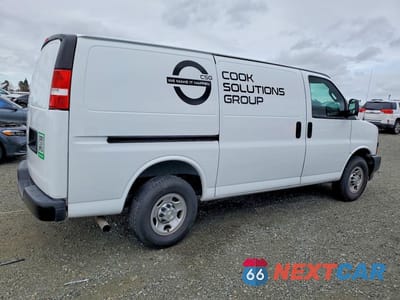 Trzecie zdjęcie samochodu z tyłu: 2023 CHEVROLET EXPRESS 2500 CARGO UTILITY / SERVICE VAN VIN:1GCWGAFP1P1213575 - miniatura