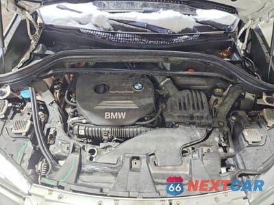 Zdjęcie 11 z 12 samochodu: 2016 BMW X1 XDRIVE28I VIN:WBXHT3C31G5E48753 - miniatura