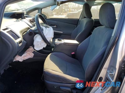 Zdjęcie 7 z 11 samochodu: 2013 TOYOTA PRIUS V VIN:JTDZN3EU5D3262946 - miniatura